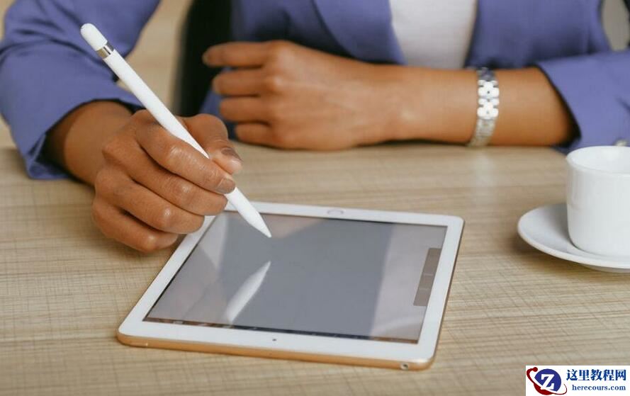 线上教育网站源码：网校平台开发的发展阶段