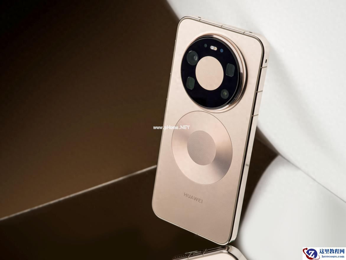 赶在年末入手了华为Mate 80系列，返乡途中这些贴心体验必须得说说