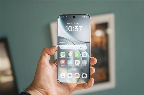 OPPO Find X9 Ultra工程机曝光：双两亿像素五摄+300mm增距镜，3月发布