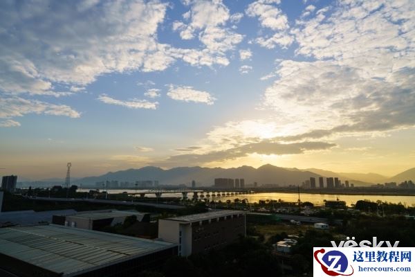 索尼天空HDR，找回天空的细节层次