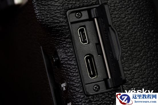 升级智能可视操控 富士X-T200无反相机评测