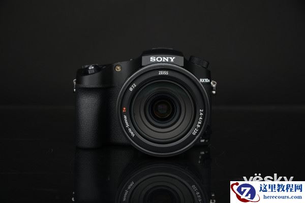 超长焦也出彩 索尼黑卡™RX10III外观评测