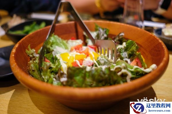 轻便造型 性能强劲 富士XE3上手简评