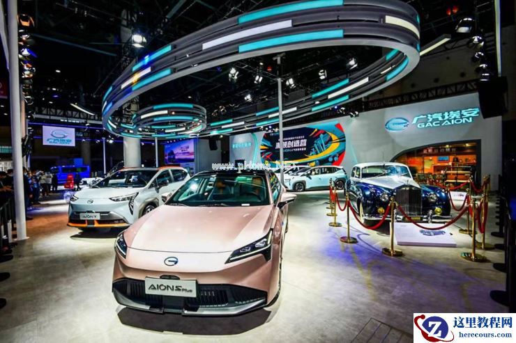 小鹏 P5 如何重新定义「智能家轿」？丨多维度对比评测