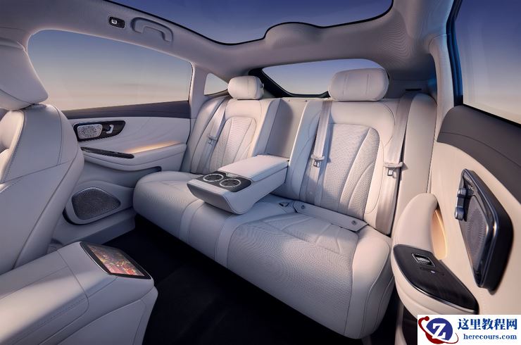 智能座舱自研，是砒霜还是蜜糖？