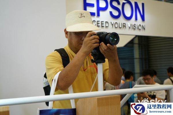 P&I2016:体验新产品 索尼长焦镜头惹人关注