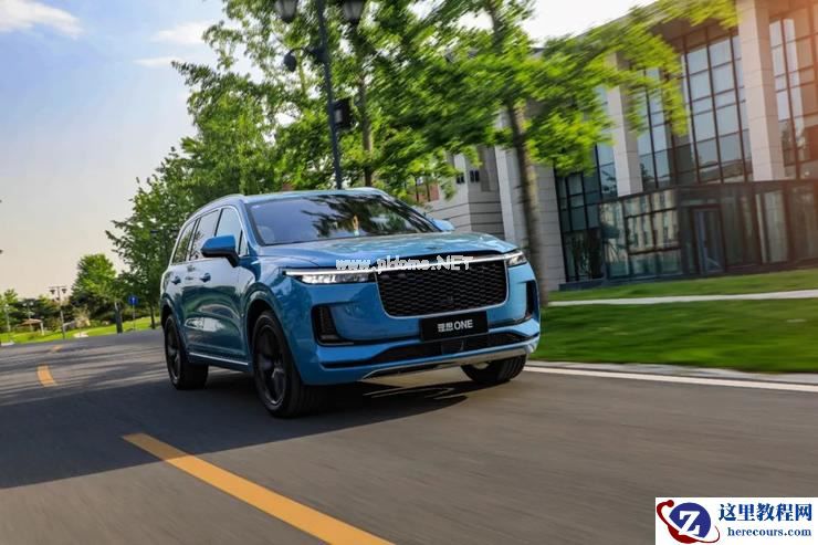 连续 7 个月蝉联中大型 SUV 销量冠军，理想汽车背后的「产品经」