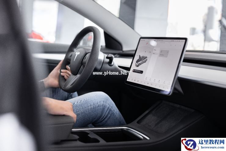 小鹏 P5 如何重新定义「智能家轿」？丨多维度对比评测