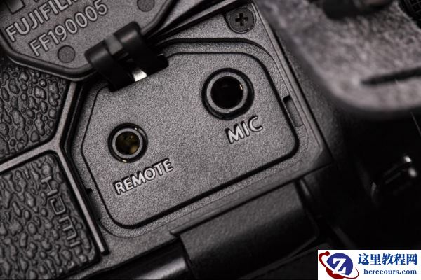 X系列十年之“利剑”，富士X-T4无反相机评测