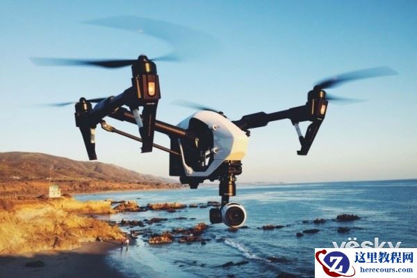 狂炫黑科技不能停 大疆新款航拍无人机登场