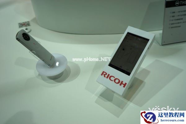 P&E2015:360°无死角拍摄 理光THETA发布