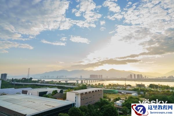 索尼天空HDR，找回天空的细节层次