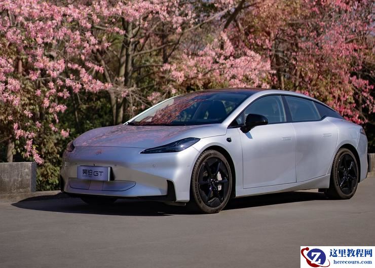 广汽昊铂GT全新Lite版15万起轻享上市