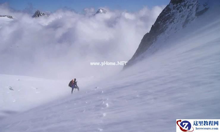4月销量掉队、组织臃肿,蔚来如何应对双重危机?