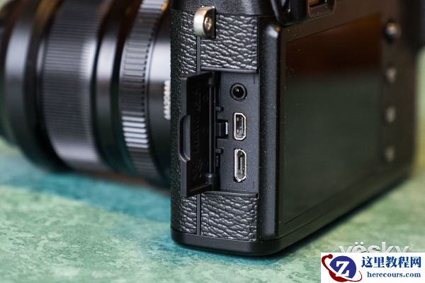 轻便造型 性能强劲 富士XE3上手简评