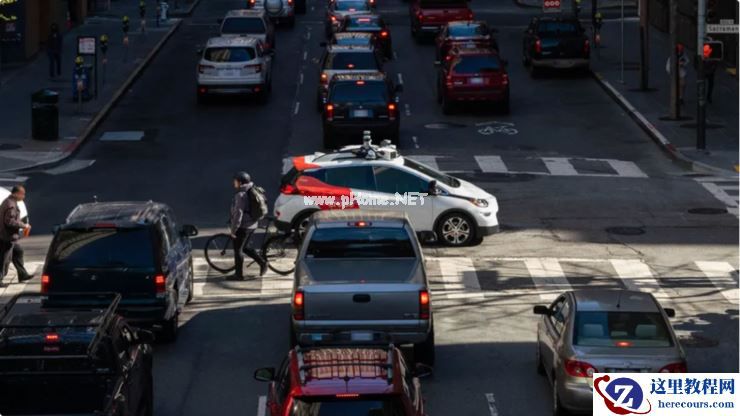Robotaxi 安全事故频发，Cruise 自动驾驶商业化落地受质疑