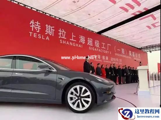 上海，豪赌「智能电动汽车」背后的老谋深算