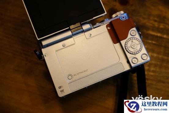 “10号”新女友 松下GF10将高颜值进行到底