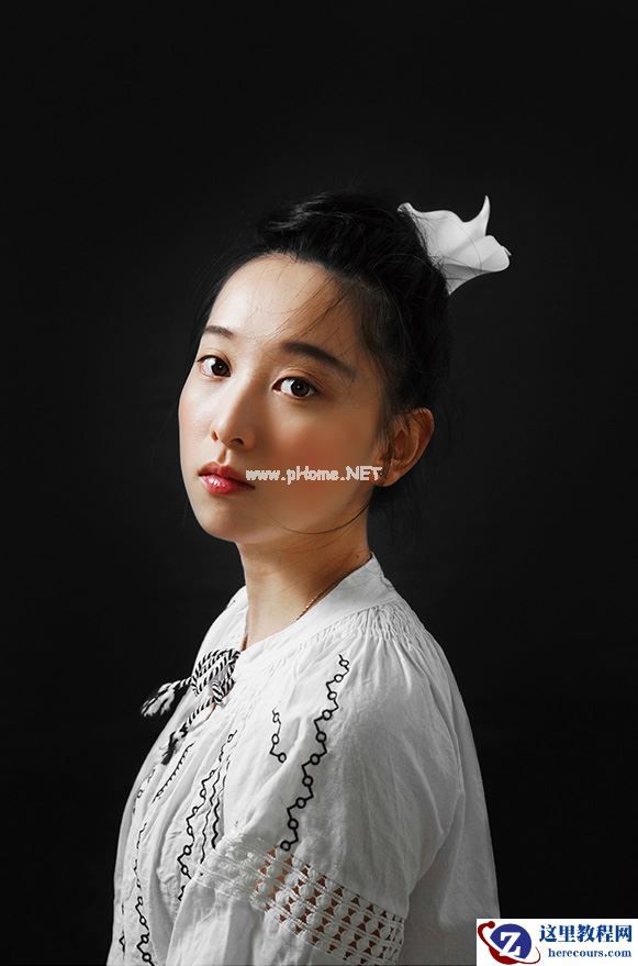 Photoshop给室内偏暗人像美化及调亮人物光影