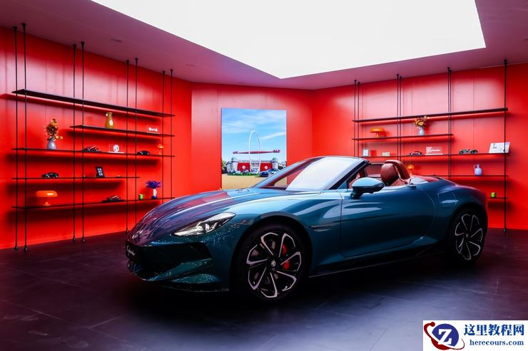 拥抱变化 MG品牌三大焕新闪耀2025上海车展
