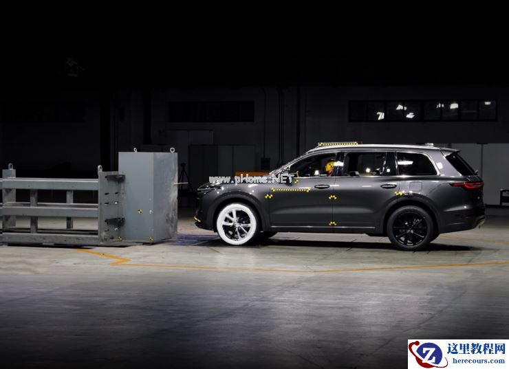 连续 7 个月蝉联中大型 SUV 销量冠军，理想汽车背后的「产品经」