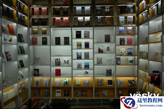 升级智能可视操控 富士X-T200无反相机评测