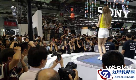 2019 松下全系列无反相机产品首次出战P&I展