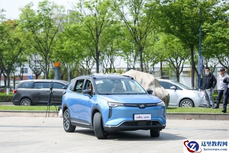 10 公里、20 分钟、10 大核心观点,重识「百度智能驾驶」丨新智驾实测