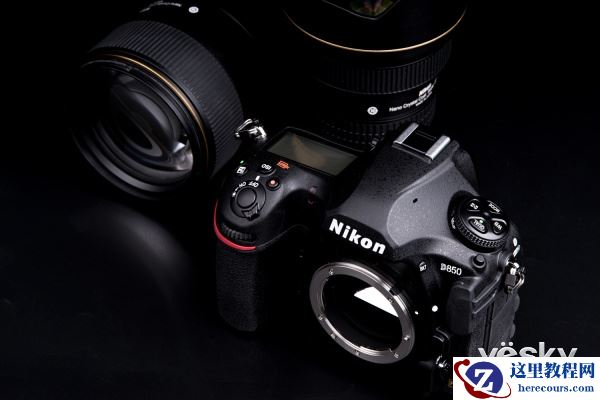 百年尼康的百分强机 尼康D850详评