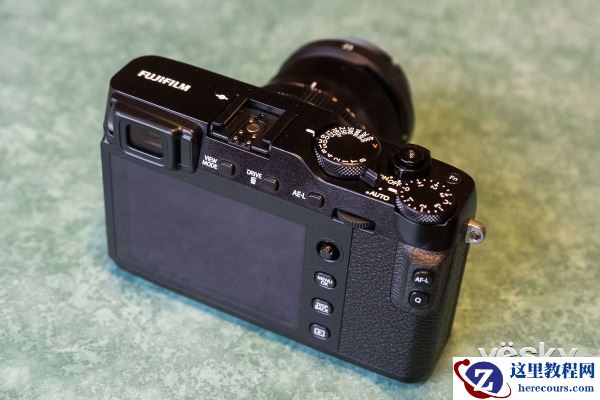 轻便造型 性能强劲 富士XE3上手简评