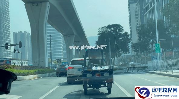 小马智行这台自动驾驶车，针不戳！丨牛年首试