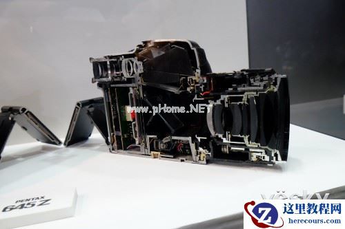 CP+2015:人气相机 理光中画幅645Z现场拆解