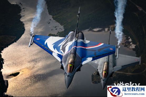 索尼G大师镜头玩转比利时航空摄影