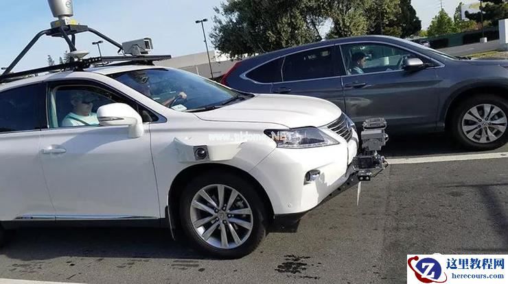 传苹果首款汽车 2025 年面世！目标全无人驾驶，市值一夜飙升近 5000 亿