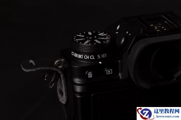 X系列十年之“利剑”，富士X-T4无反相机评测