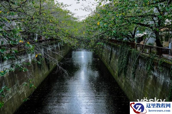 轻便造型 性能强劲 富士XE3上手简评