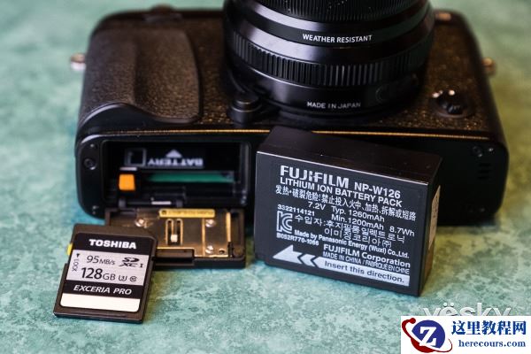 轻便造型 性能强劲 富士XE3上手简评