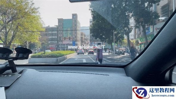 小马智行这台自动驾驶车，针不戳！丨牛年首试