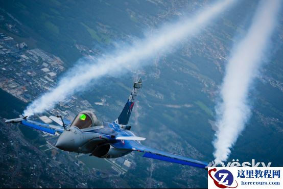 索尼G大师镜头玩转比利时航空摄影