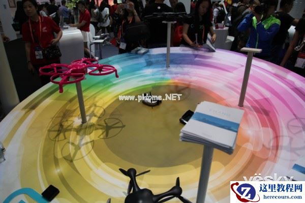 上海CES Asia展Ghost空中机器人夺眼球