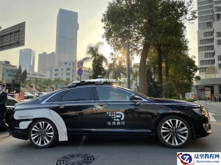 下班搭乘元戎启行 Robotaxi,深圳闹市街区表现如何?丨新智驾实测