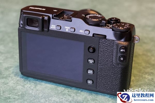 轻便造型 性能强劲 富士XE3上手简评