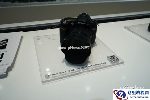 P&E2015:品类丰富招人爱 适马展台人头攒