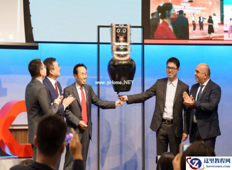 中国动力电池企业，「狂飙」入欧