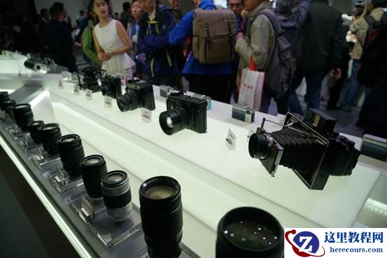 说明: J:\数码组工作\P&E2017\展台\富士-原图\DSC01363.JPG