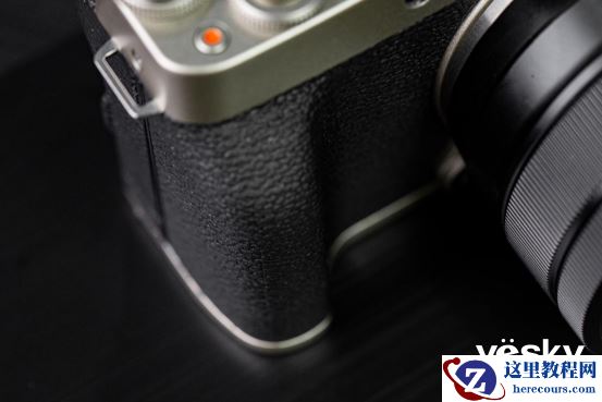 升级智能可视操控 富士X-T200无反相机评测