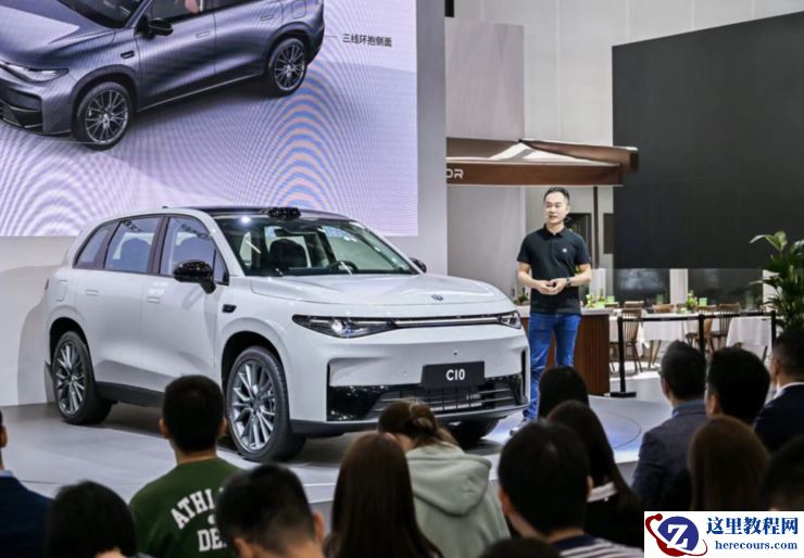 对话零跑整车负责人曹力:不设挑战目标,C10要做到月销过万