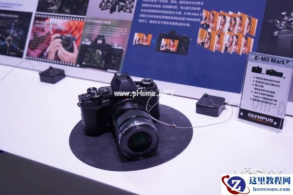 P&E2015:产品多 美女靓 奥林巴斯展台直击