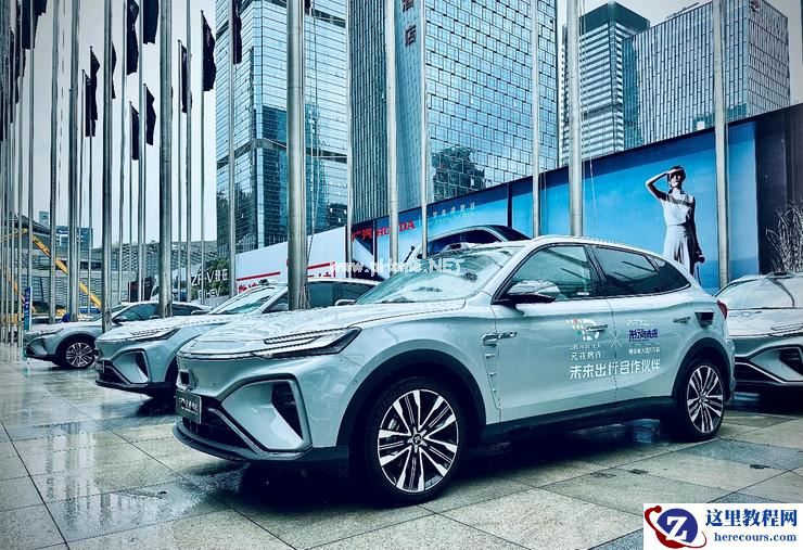 智能驾驶的“ChatGPT时刻”在哪？一套通用的智驾方案，足以迎来智驾的“ChatGPT时刻”