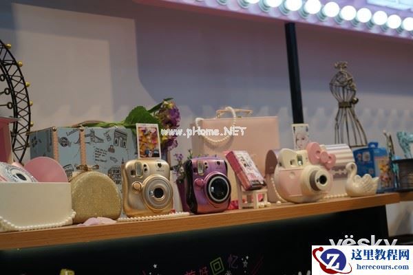 P&E2015:时尚教主 富士Checky萌翻全场